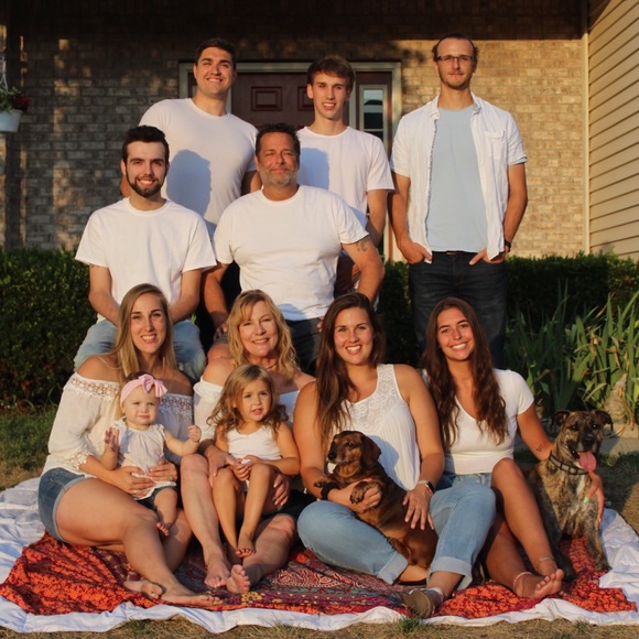 Welcome to my closet. - Picture 4 of 6